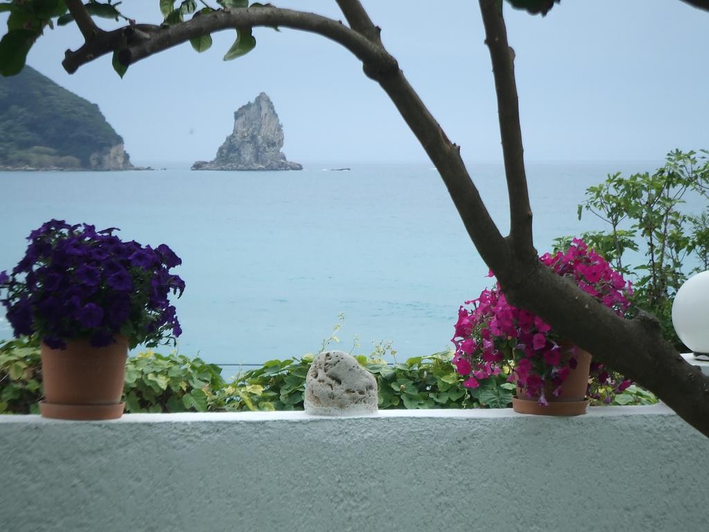 Agathi Beach House อากิออส กอร์ดิออส ภายนอก รูปภาพ