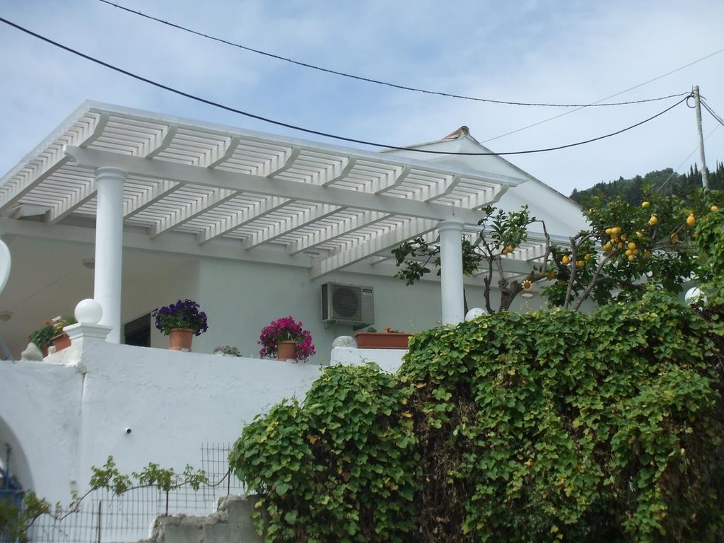 Agathi Beach House อากิออส กอร์ดิออส ภายนอก รูปภาพ
